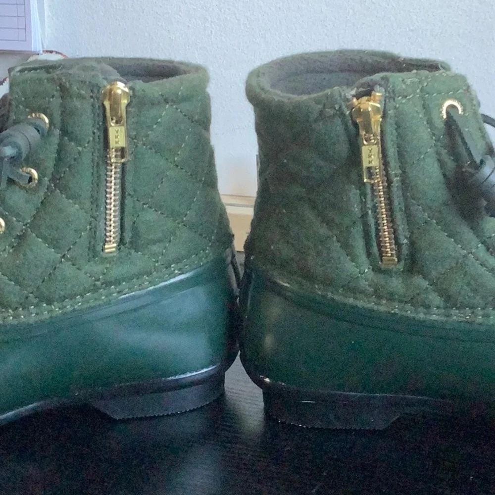 NWOB Sperry Saltwater Women’s Wool green quilted waterproof duck boots